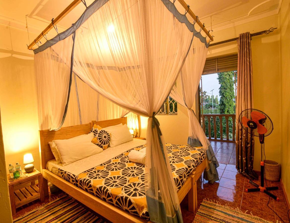 Cycad Entebbe Guest House Exterior foto